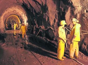 Proyecto de ley limitaría explotación minera a cielo abierto cerca a zonas urbanas